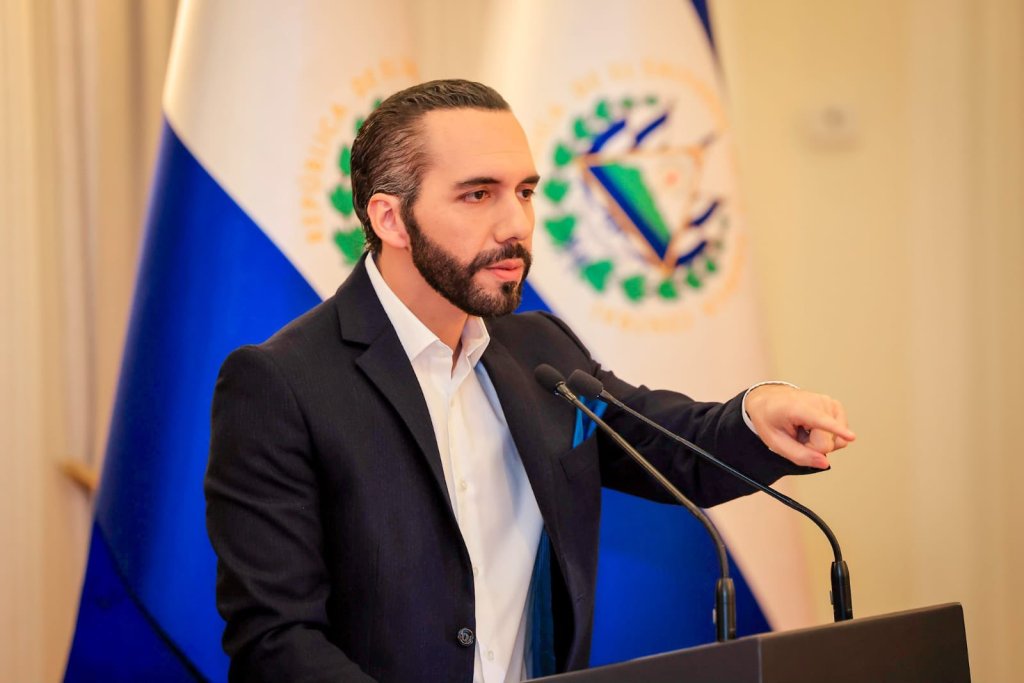 Bukele asegura que “no busca” una “reelección indefinida” en El Salvador