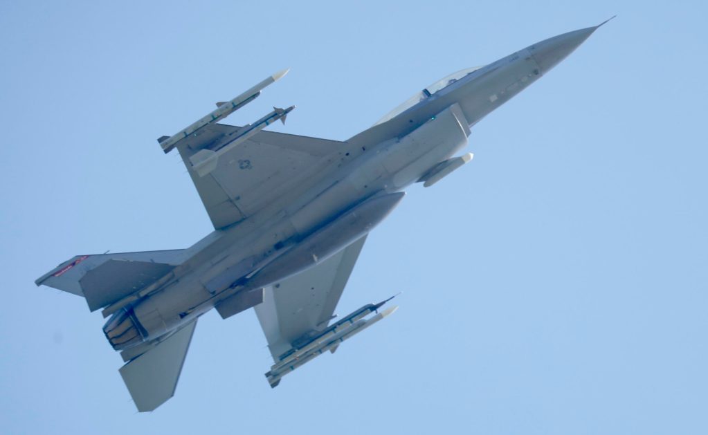 EE.UU. aprueba la venta de 40 aviones F-16 a Turquía por 23 mil mdd