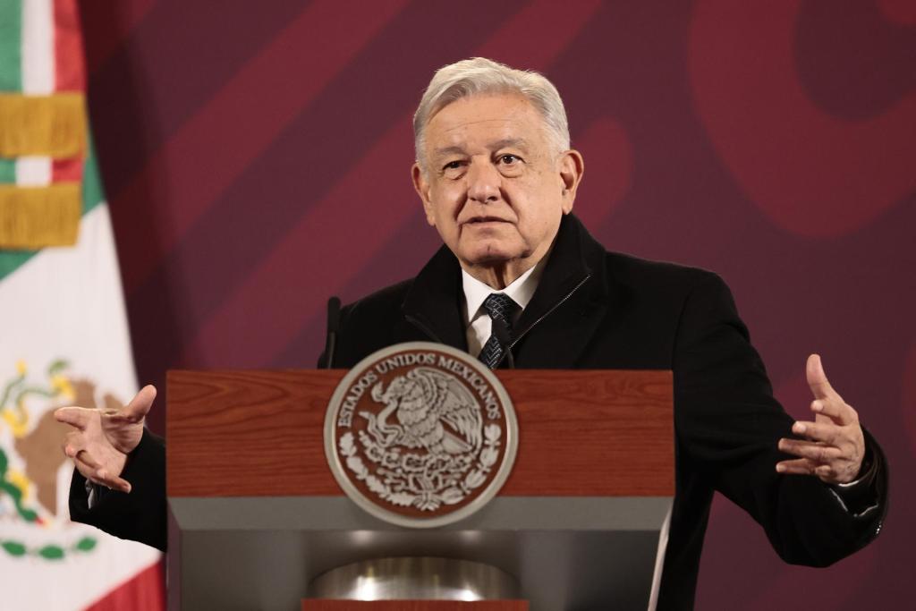 López Obrador nombra a tres comisionados de la CNH
