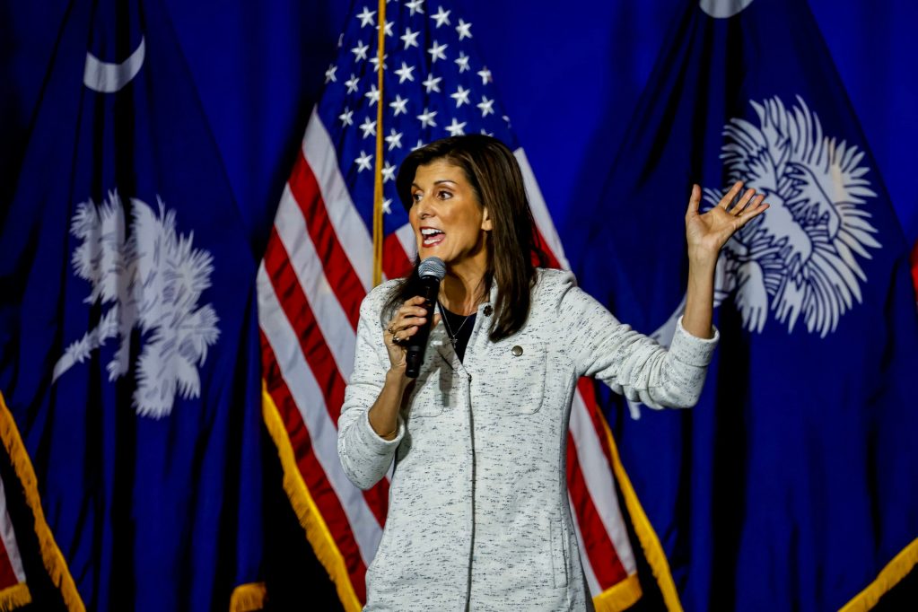 Nikki Haley arremete contra Trump por sabotear las negociaciones sobre migración en el Congreso de EE.UU.