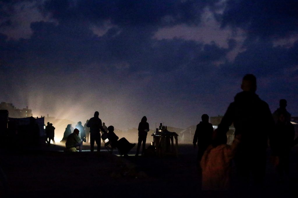 Estados Unidos completa primer lanzamiento aéreo de ayuda humanitaria en Gaza