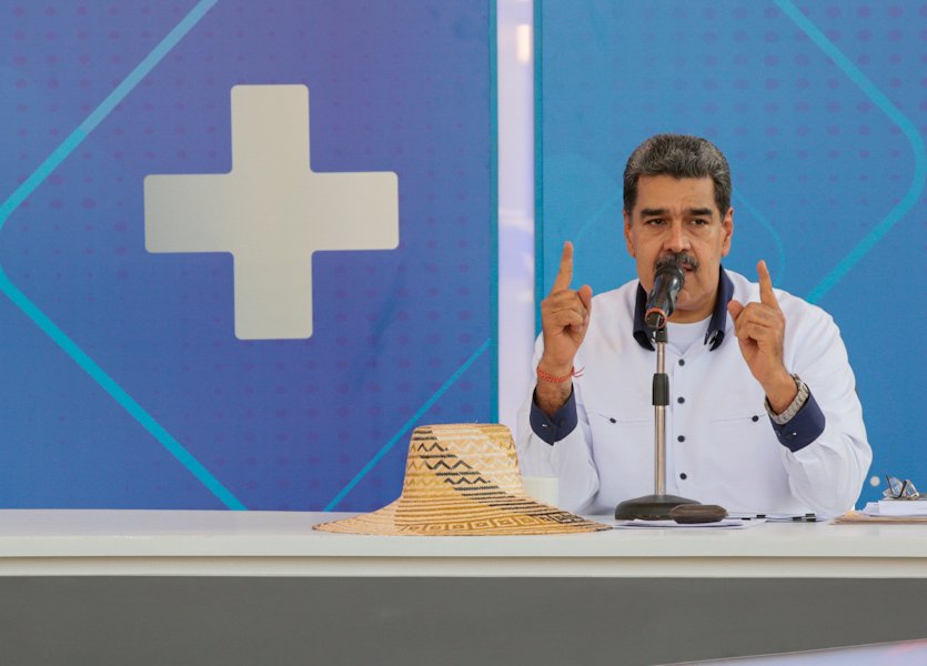 Maduro acusa a Leopoldo López y Álvaro Uribe de “conspirar” contra las presidenciales