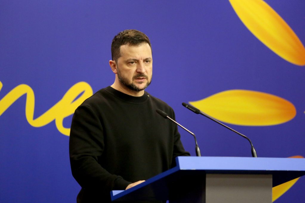 Zelenski pide más defensas antiaéreas tras ataques con drones rusos