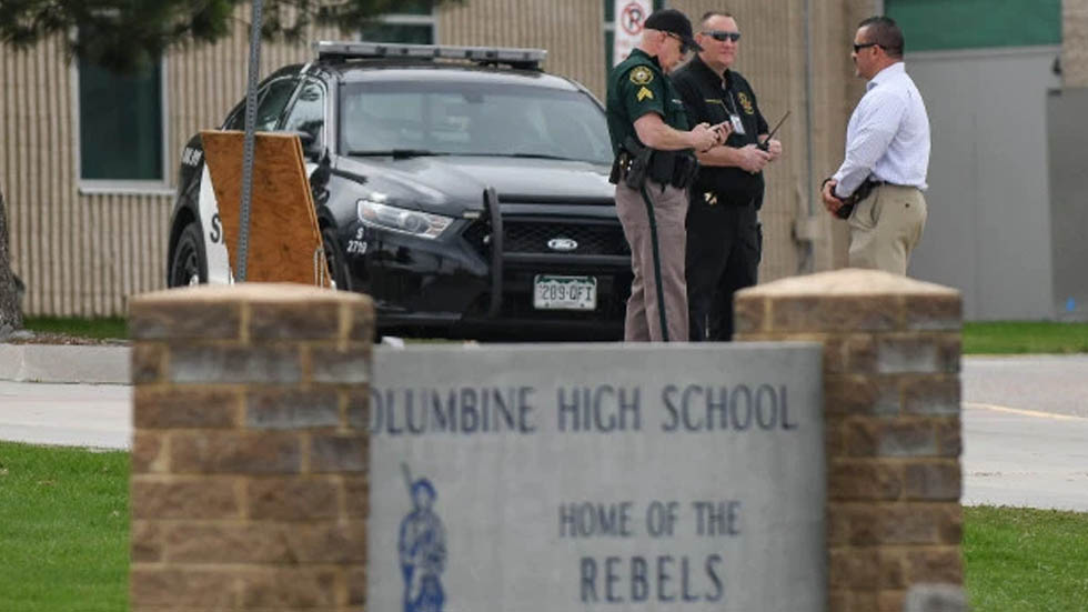 A 25 años del tiroteo escolar de Columbine, empeoró la pesadilla en las aulas de EE.UU.