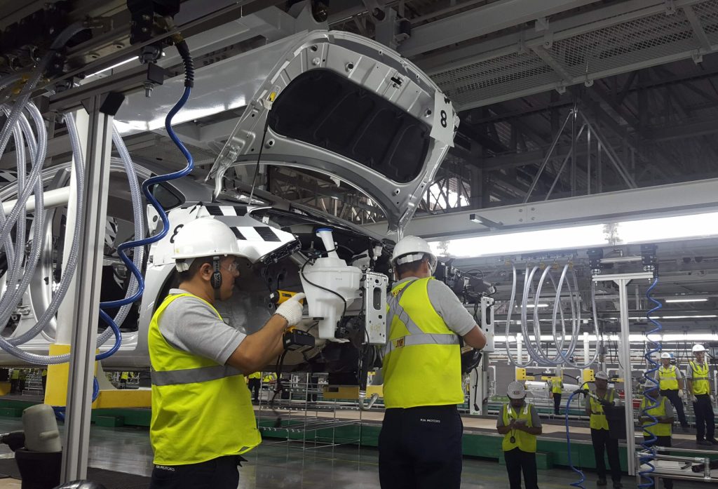 Empresarios de EE.UU. presentan demanda para evitar la fuga de trabajadores a la competencia