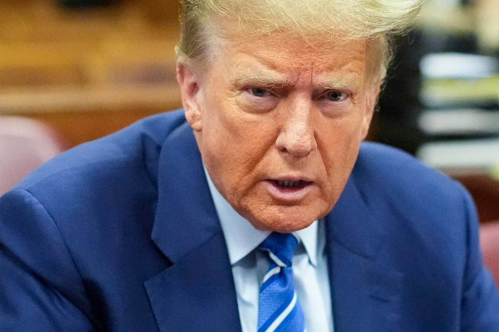 Varios aliados de Trump, acusados en una investigación sobre elecciones de 2020 en Arizona