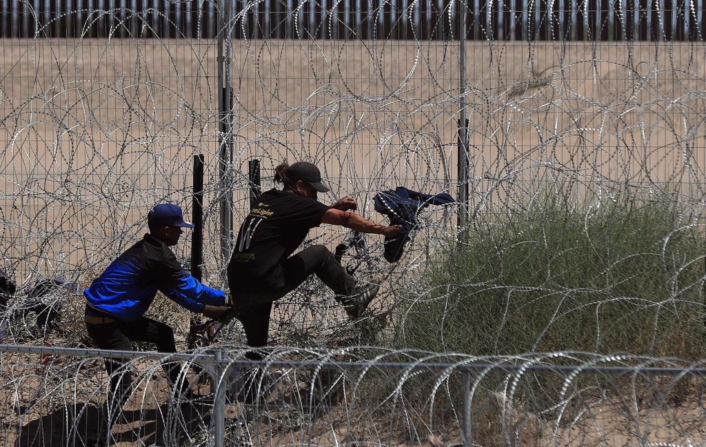 Congresistas demócratas urgen a Biden tomar medidas ejecutivas en frontera con México