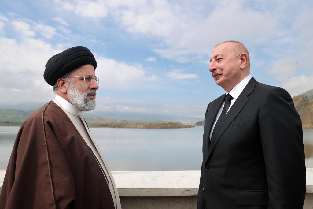 Helicóptero del presidente de Irán realiza aterrizaje forzoso; se desconoce paradero del mandatario