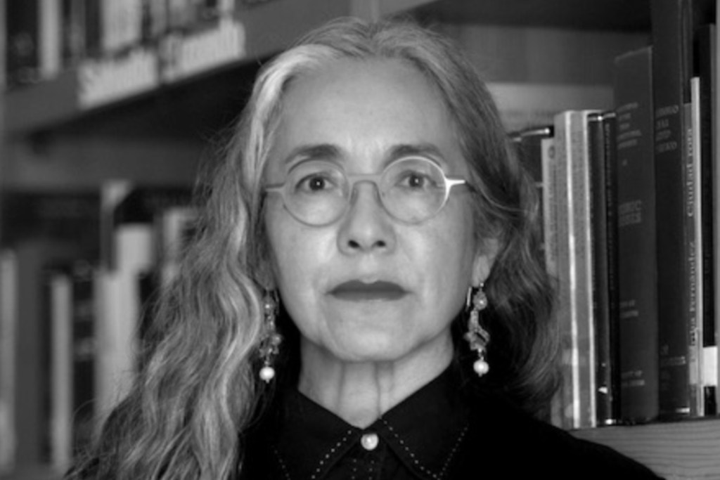 Mexicana Cristina Rivera gana el Premio Pulitzer por el libro ‘El invencible verano de Liliana’