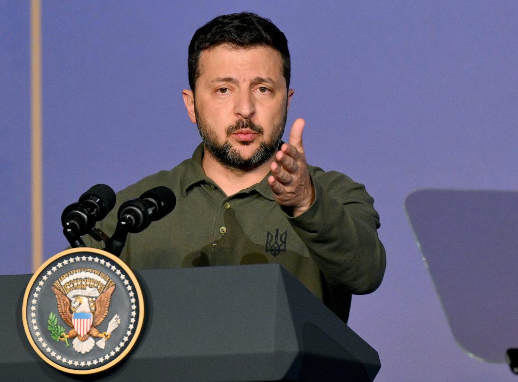 Ucrania trabaja en soluciones con socios para contrarrestar terror ruso, asegura Zelenski