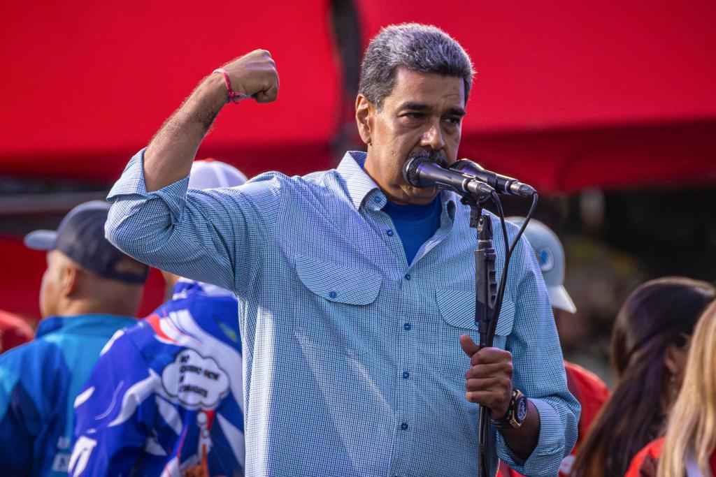 Dos militares fallecidos y 141 agentes de seguridad heridos en protestas, según Maduro