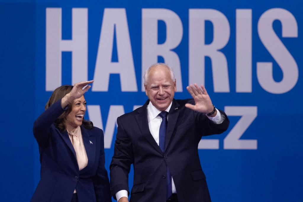 Kamala Harris y Tim Walz arrancan su campaña: “Necesitamos nivelar el terreno”