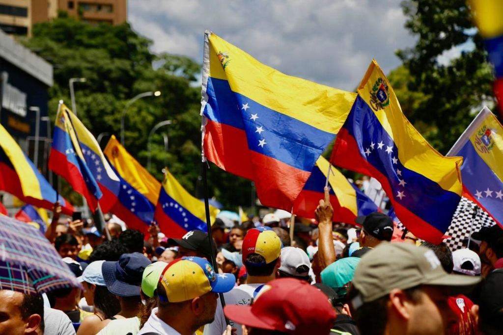 “Solo será tarde cuando haya silencio”: CIDH pide mantener presión hacia Venezuela