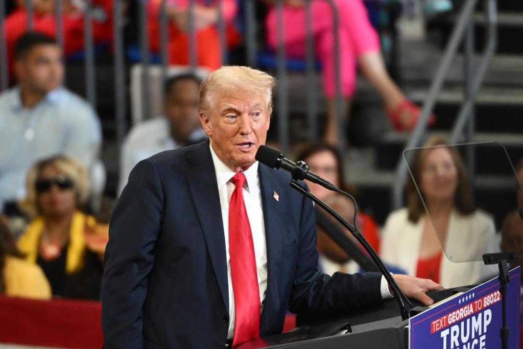 Trump propone a Harris tres debates en septiembre, en lugar de uno