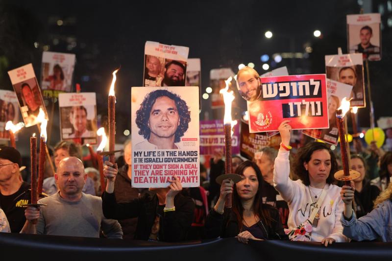 “Para los muertos llega demasiado tarde”, dicen familiares de rehenes ante acuerdo inminente en Gaza