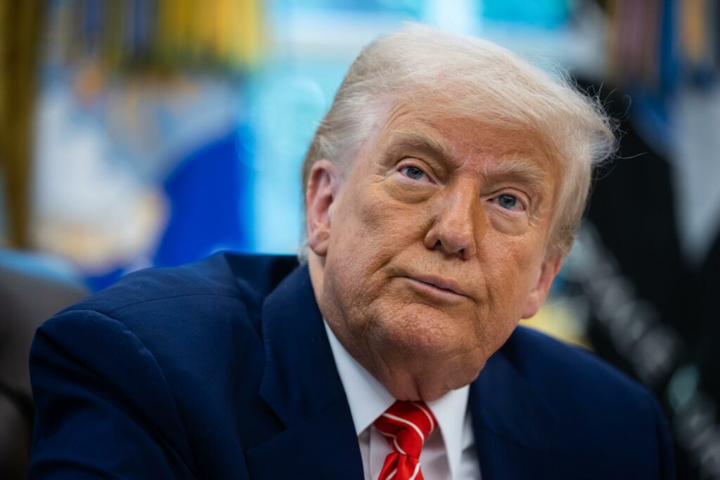 Juez de EE.UU. impide que Trump invalide los permisos legales de 5 mil venezolanos