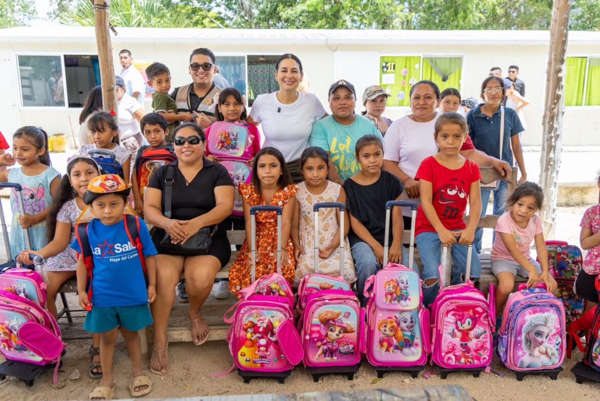Estefanía Mercado respalda a familias con entrega de más de 1,400 mochilas escolares en la zona rural