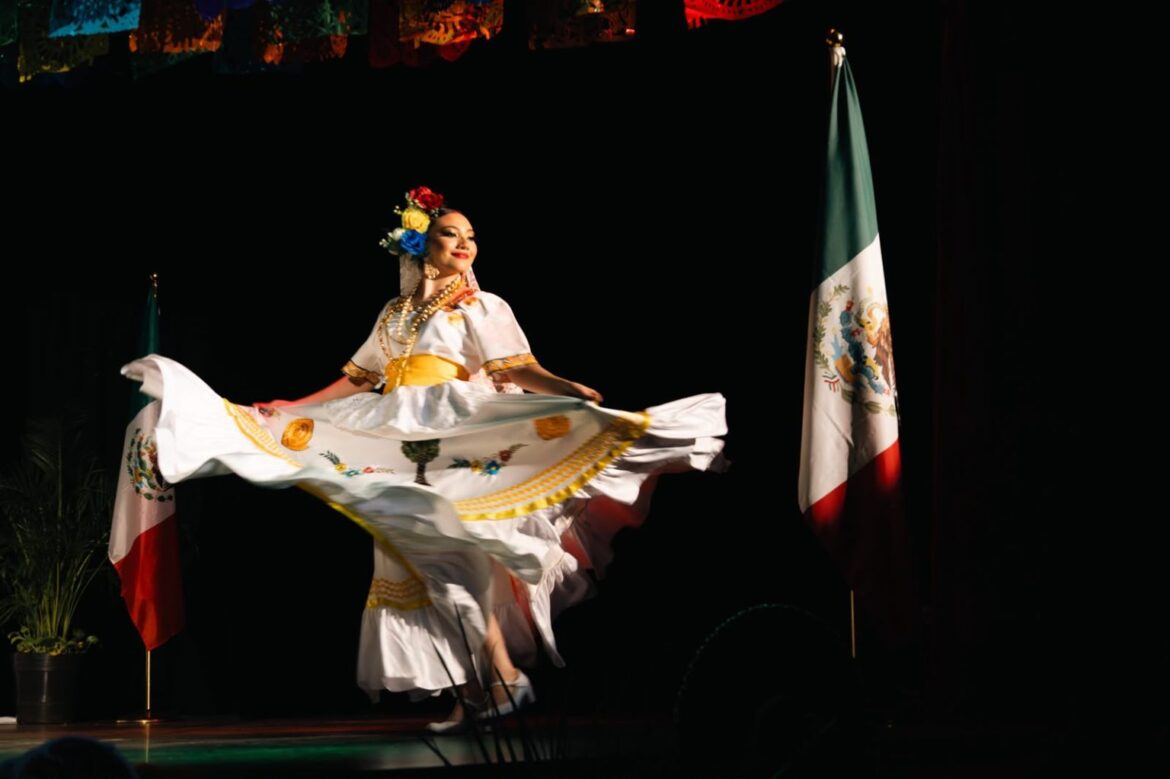 Abril Celeste triunfa en Certamen de Oratoria Señorita Independencia Playa del Carmen 2026
